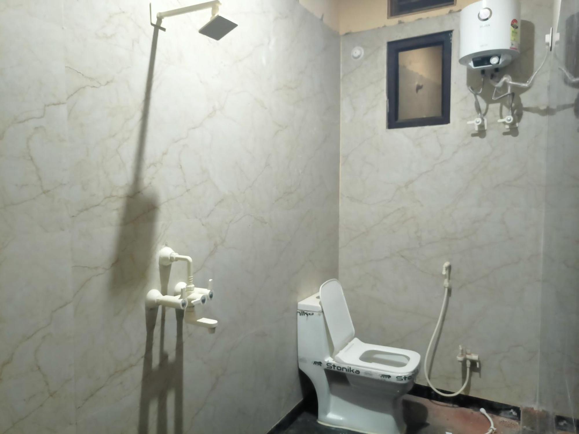 Shri Janki Vatika Hotel Vrindāvan Buitenkant foto