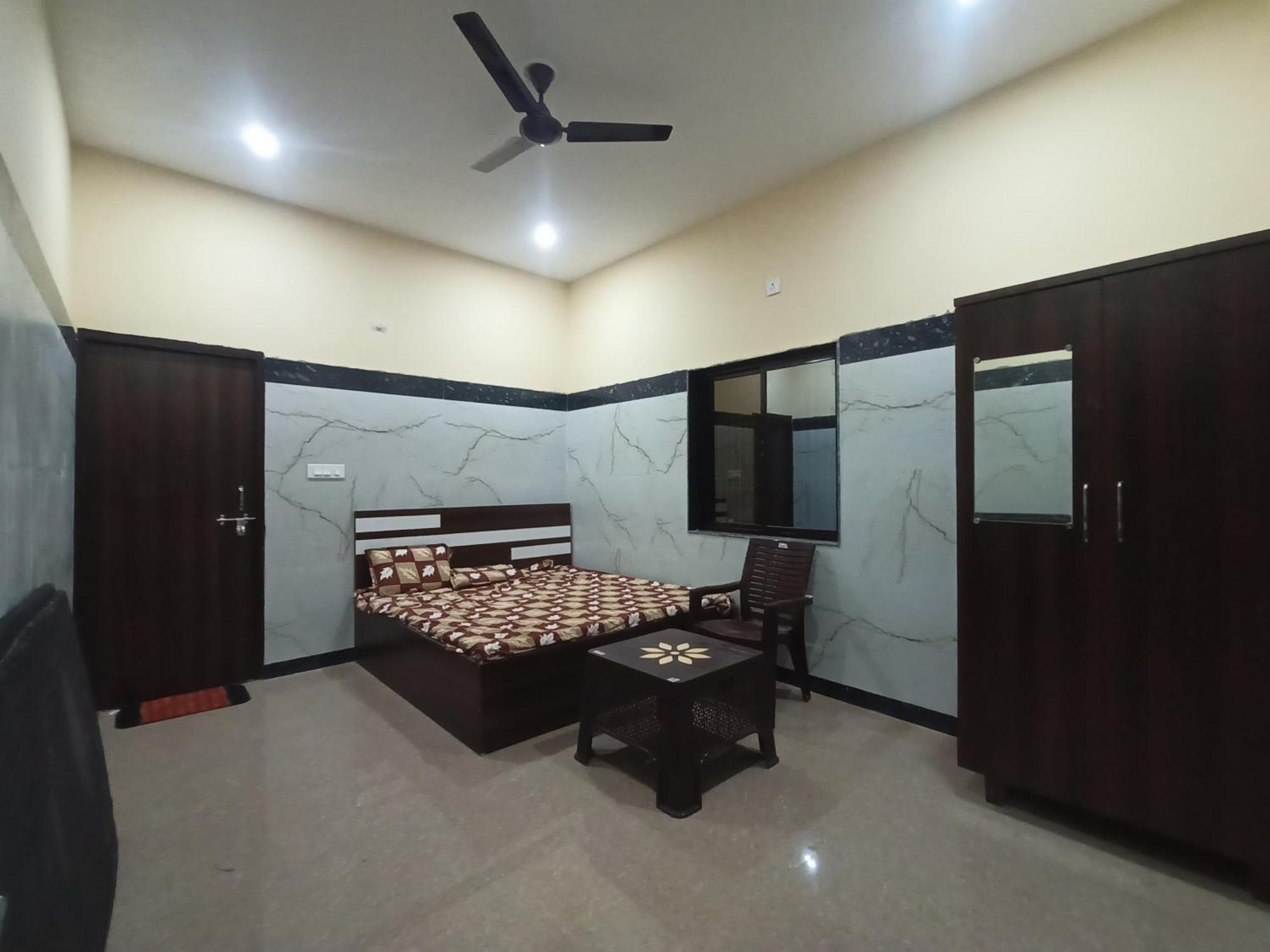 Shri Janki Vatika Hotel Vrindāvan Buitenkant foto